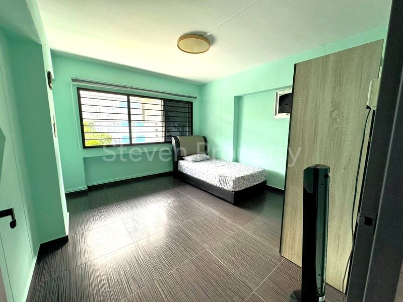 Common Room (HDB) for Rent in  528 Serangoon North Avenue 4 - Image 1