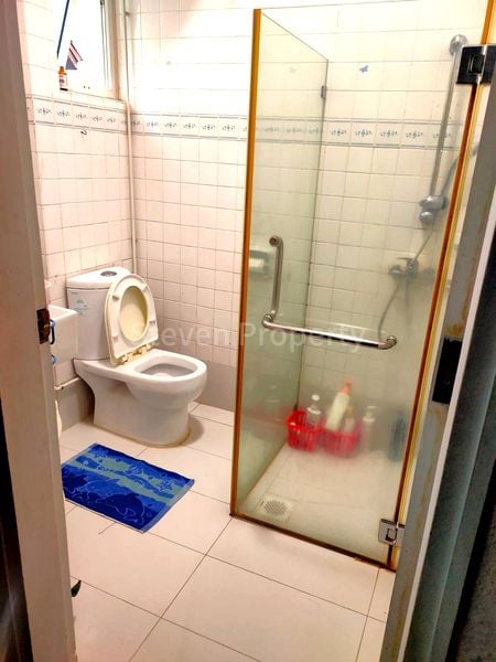 Common Room (Landed) for Rent in  Fulton Hill - Image 5