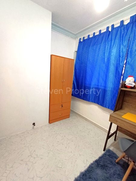 Common Room (HDB) for Rent in  549 Jurong West Street 42 - Image 3