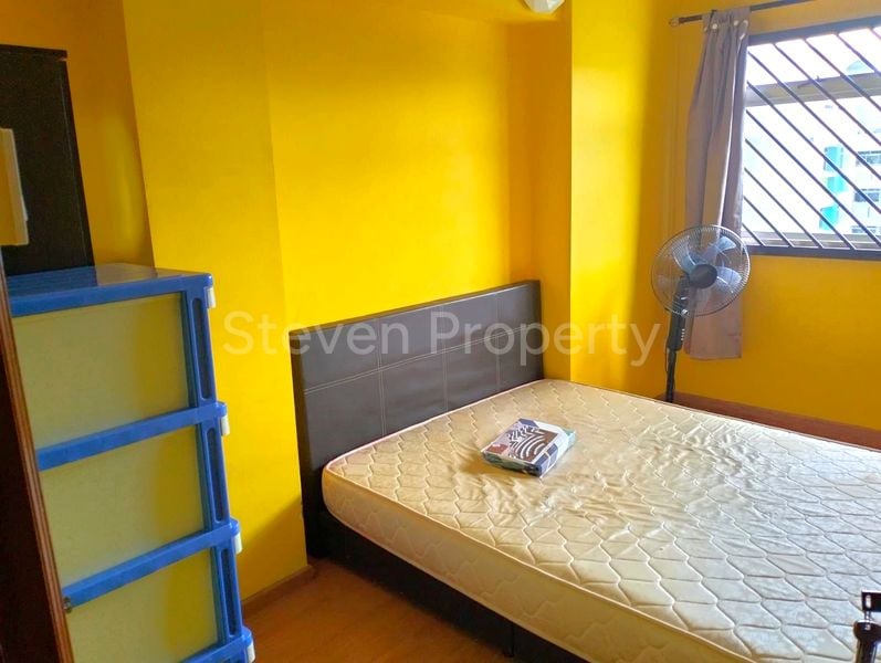 Common Room (HDB) for Rent in  767 Choa Chu Kang Street 54 - Image 1