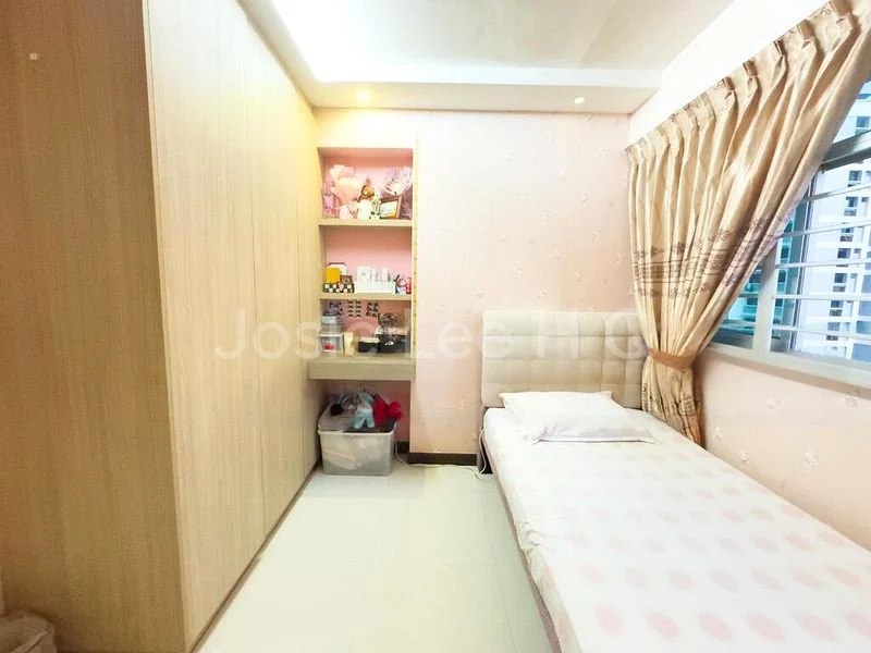 Master Room (HDB) for Rent in  454 Fajar Road - Image 1
