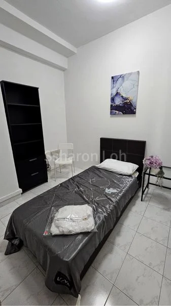 Common Room (Condo) for Rent in  International Plaza - Image 4