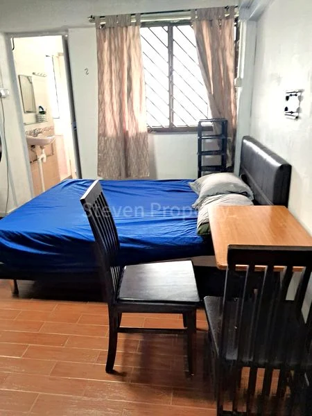 Common Room (HDB) for Rent in  51 Lengkok Bahru - Image 1