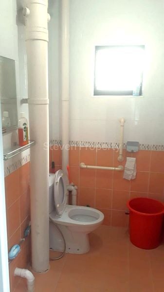 Common Room (HDB) for Rent in  260 Bukit Batok East Avenue 4 - Image 3