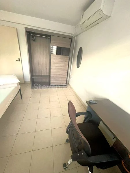 Common Room (HDB) for Rent in  38 Teban Gardens Road - Image 2