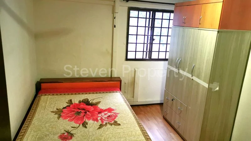 Common Room (HDB) for Rent in  371 Clementi Avenue 4 - Image 1
