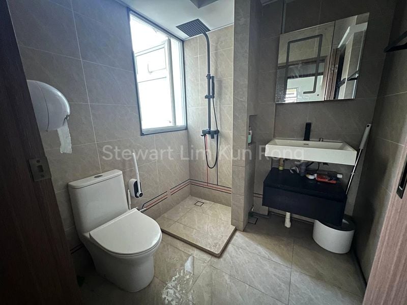 Common Room (HDB) for Rent in  222A Tengah Garden Avenue - Image 3