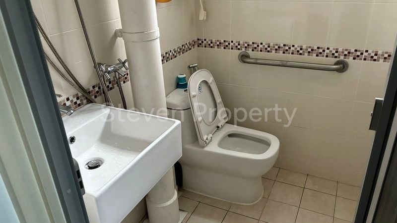 Common Room (HDB) for Rent in  16 Saint George's Road - Image 4