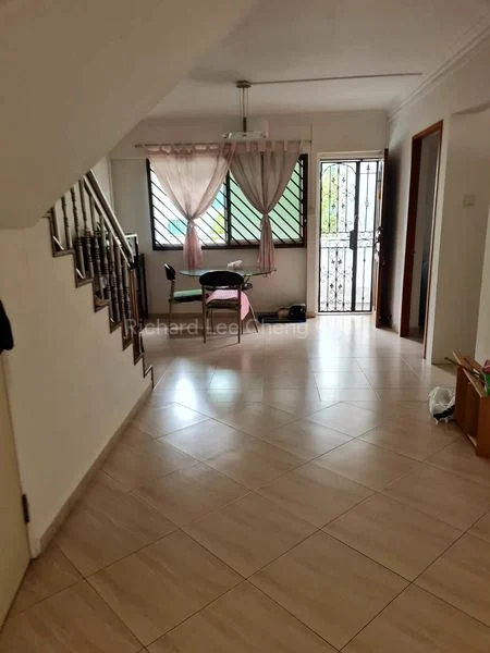 Common Room (HDB) for Rent in  133 Cashew Road - Image 5