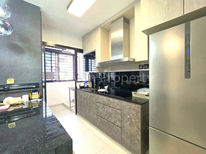 Common Room (HDB) for Rent in  601C Tampines Avenue 9 - Image 5