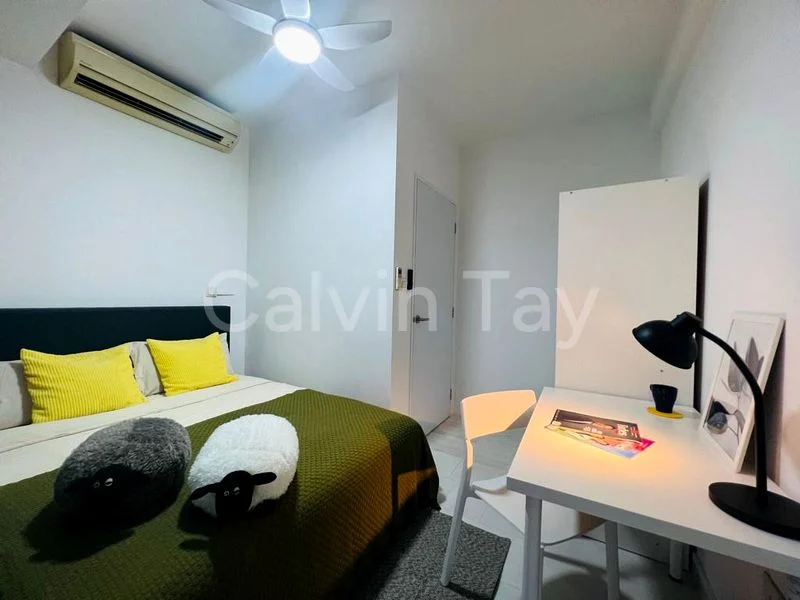 Common Room (Condo) for Rent in  D'chateau @ Shelford - Image 2