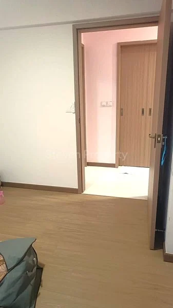Common Room (HDB) for Rent in  383B Yishun Avenue 6 - Image 3