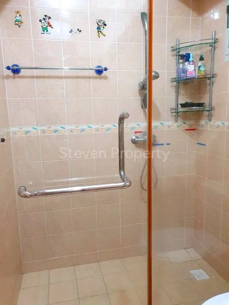 Common Room (HDB) for Rent in  202A Punggol Field - Image 6