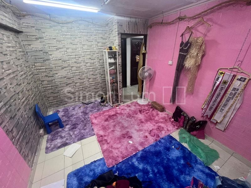 Common Room (HDB) for Rent in  124 Simei Street 1 - Image 1