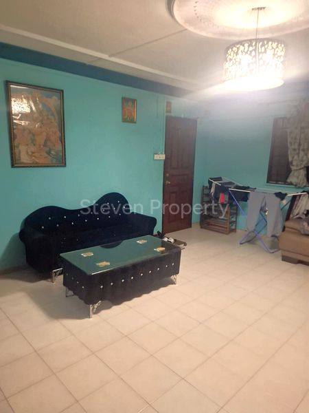 Common Room (HDB) for Rent in  557 Jurong West Street 42 - Image 4