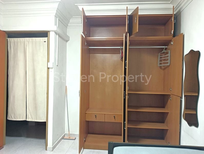 Common Room (HDB) for Rent in  531 Hougang Avenue 6 - Image 4