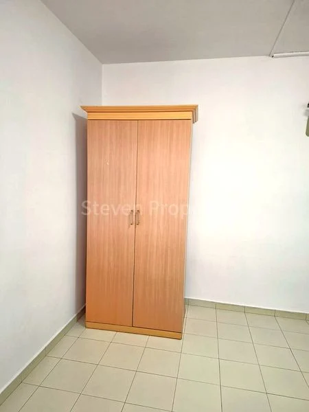 Common Room (HDB) for Rent in  110 Teck Whye Lane - Image 4