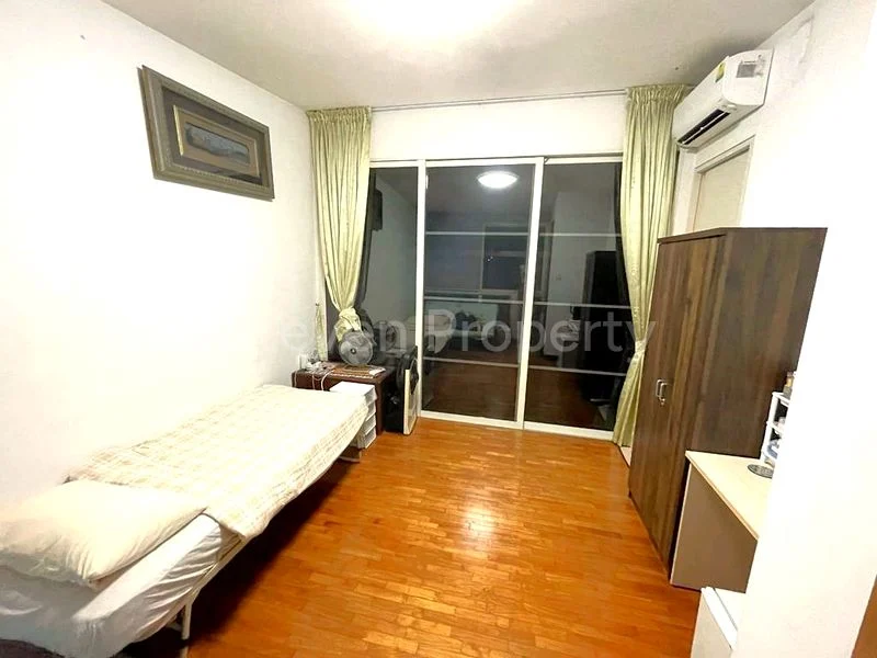 Common Room (Landed) for Rent in  The Springside - Image 2