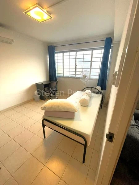 Common Room (HDB) for Rent in  38 Teban Gardens Road - Image 4