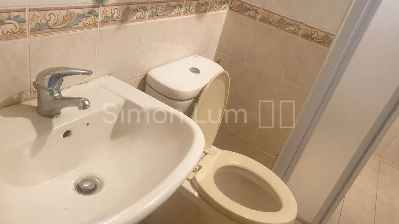 Common Room (HDB) for Rent in  48 Strathmore Avenue - Image 4