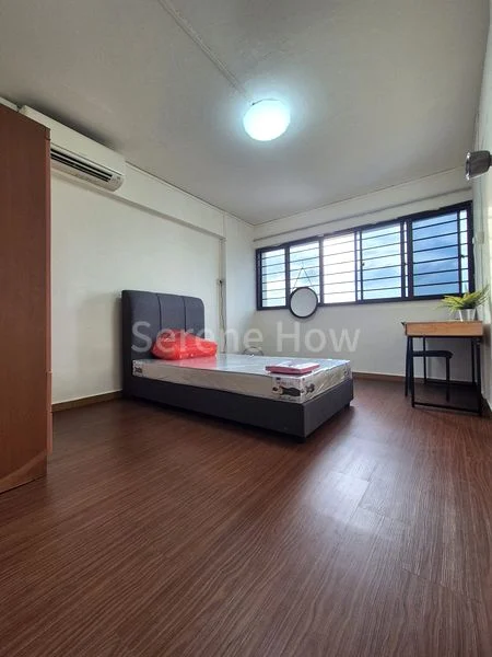 Common Room (HDB) for Rent in  724 Clementi West Street 2 - Image 2