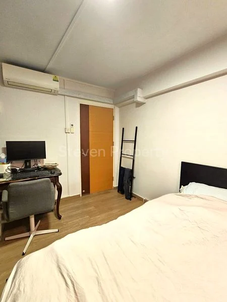Common Room (HDB) for Rent in  234 Jurong East Street 21 - Image 2
