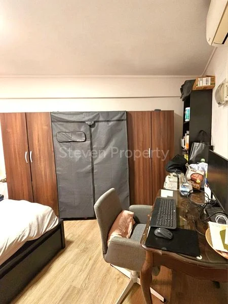 Common Room (HDB) for Rent in  234 Jurong East Street 21 - Image 3