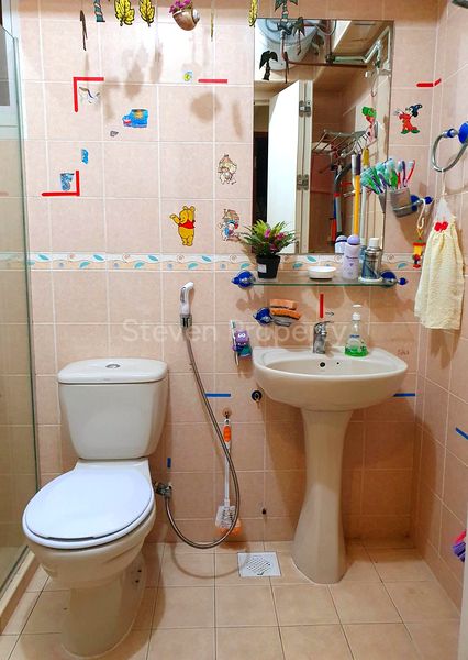 Common Room (HDB) for Rent in  202A Punggol Field - Image 7