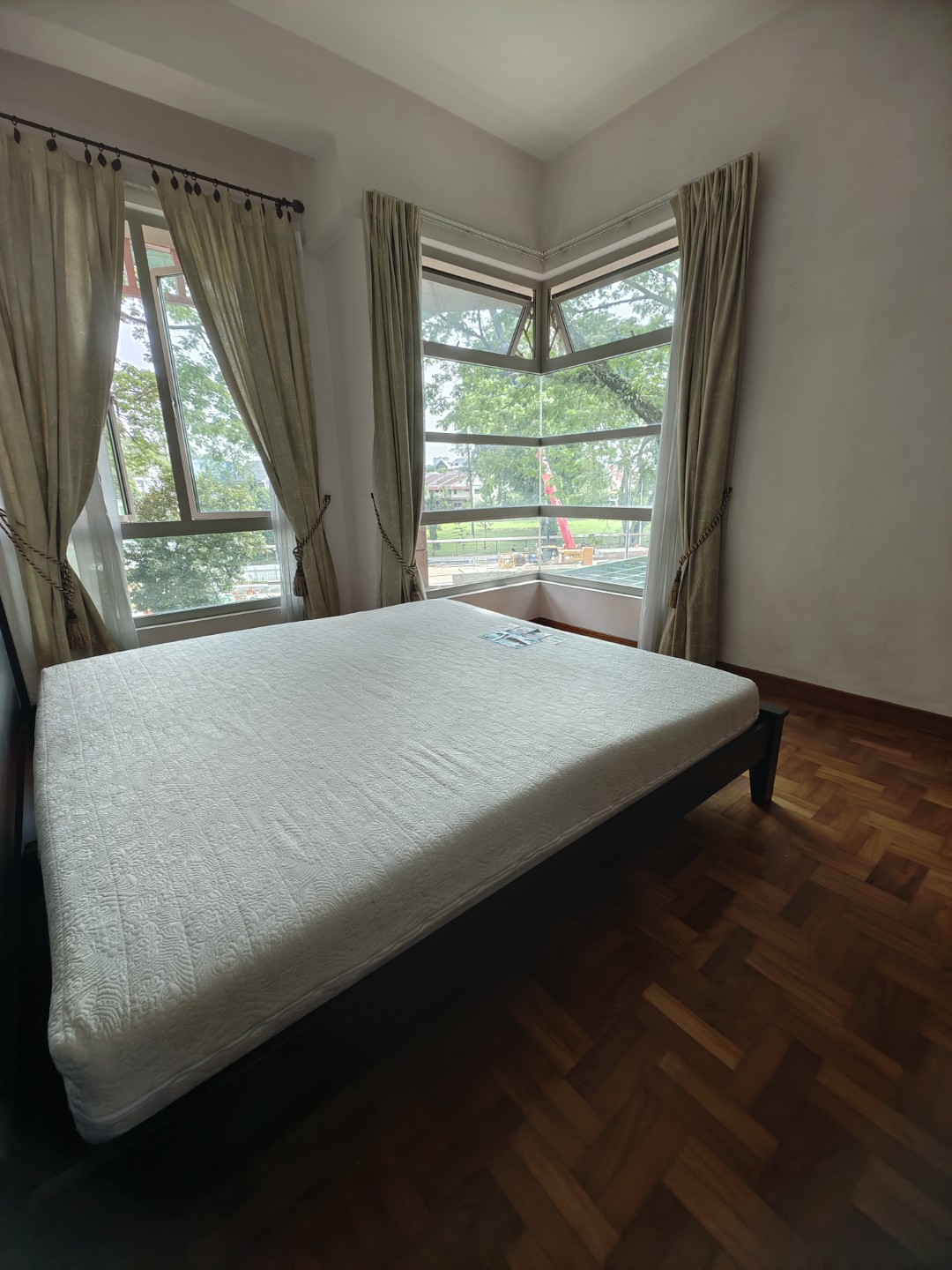 Charming 2-Bedroom Apartment for Rent in Maplewoods - Image 3