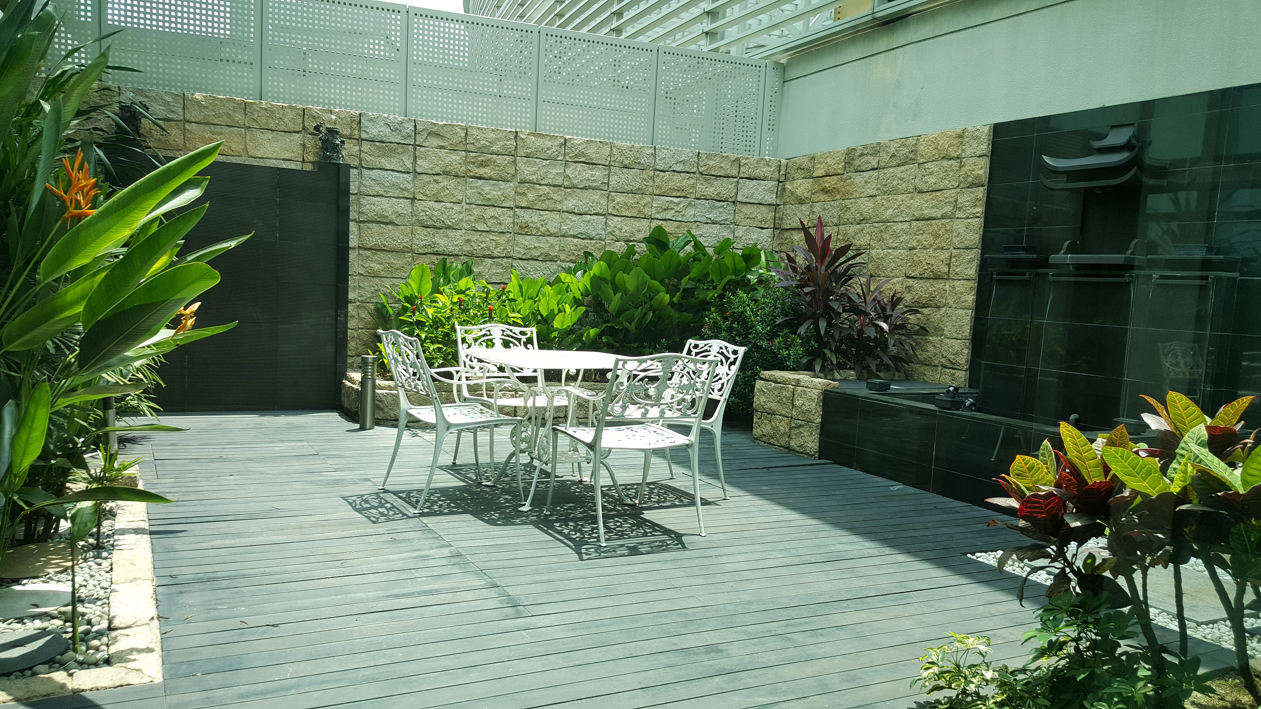 Light Cairnhill Penthouse 3 bedroom with Roof Garden - Image 5
